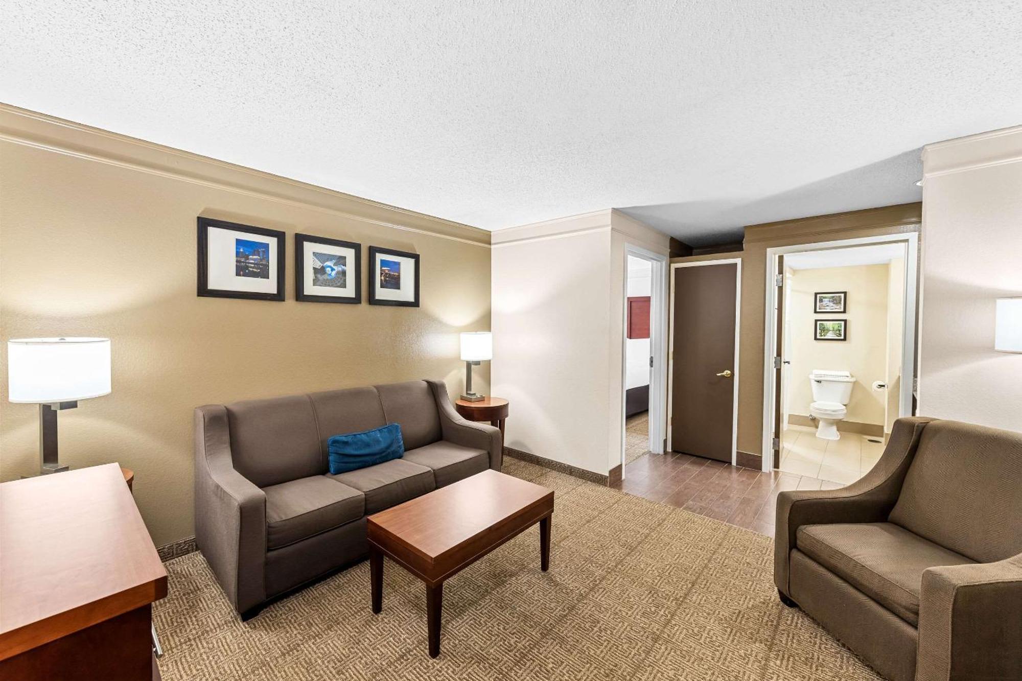 Comfort Inn & Suites Heath Exterior foto