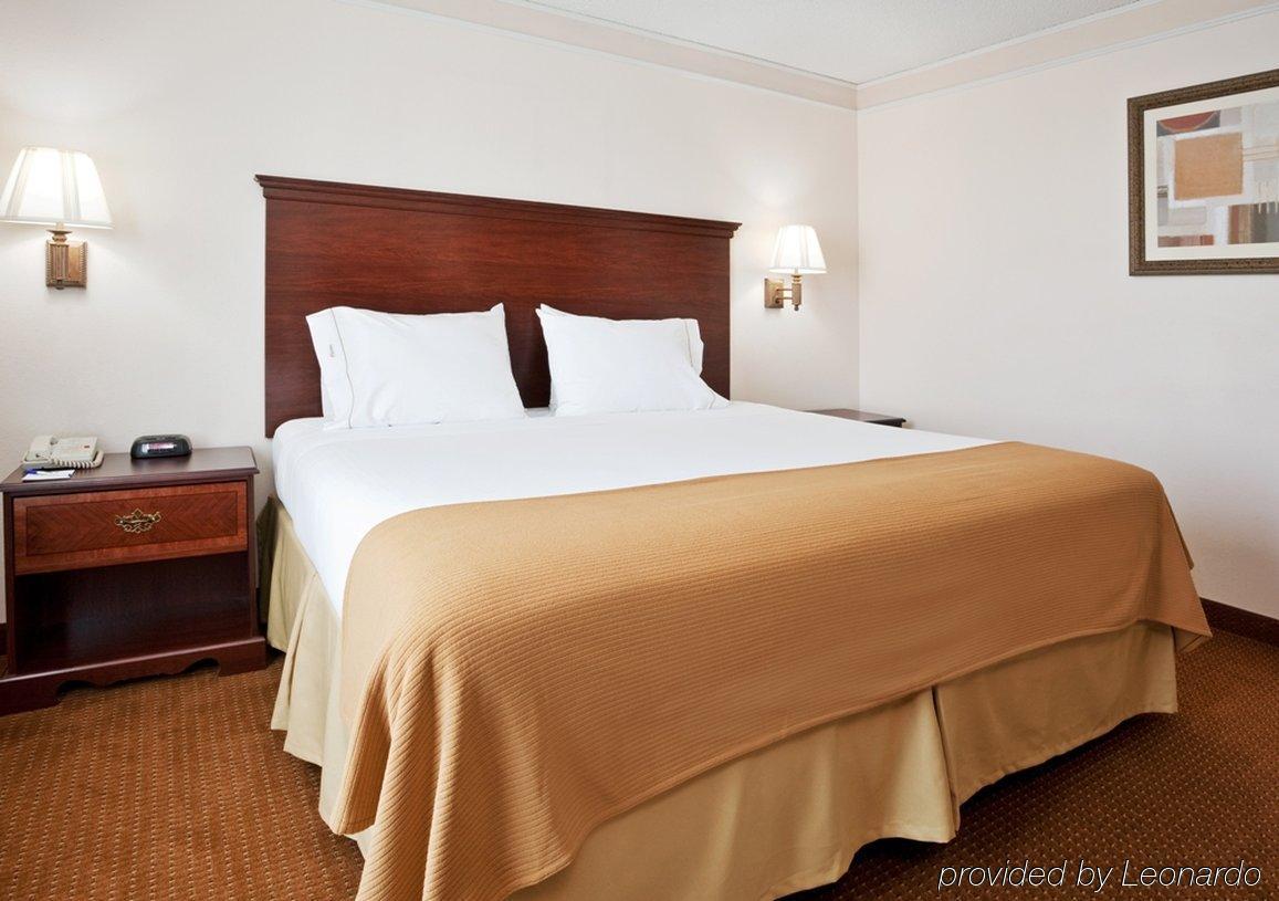 Comfort Inn & Suites Heath Quarto foto